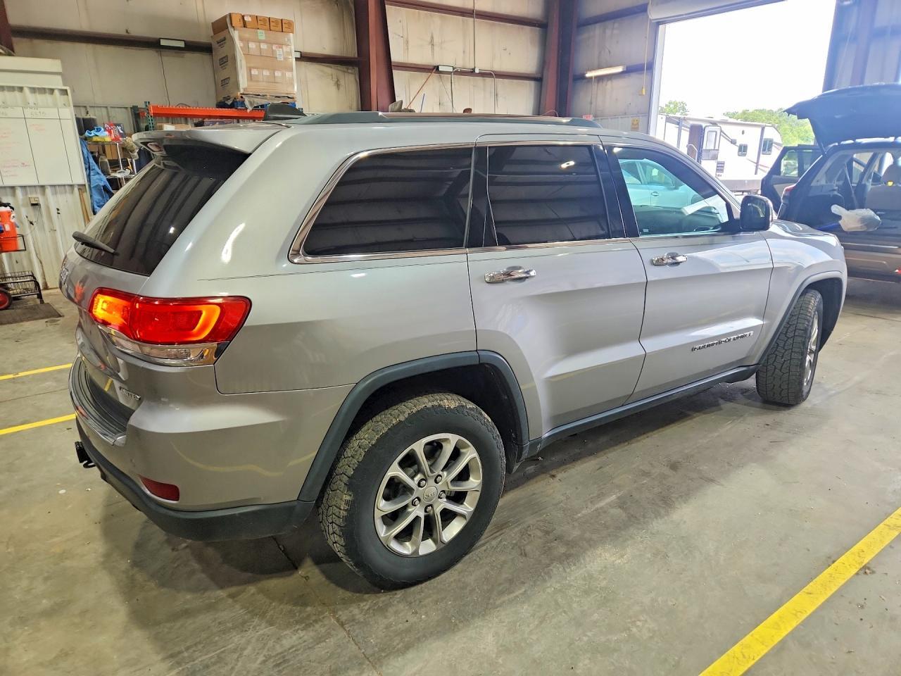2018 Jeep Grand Cherokee Limited - Image 3