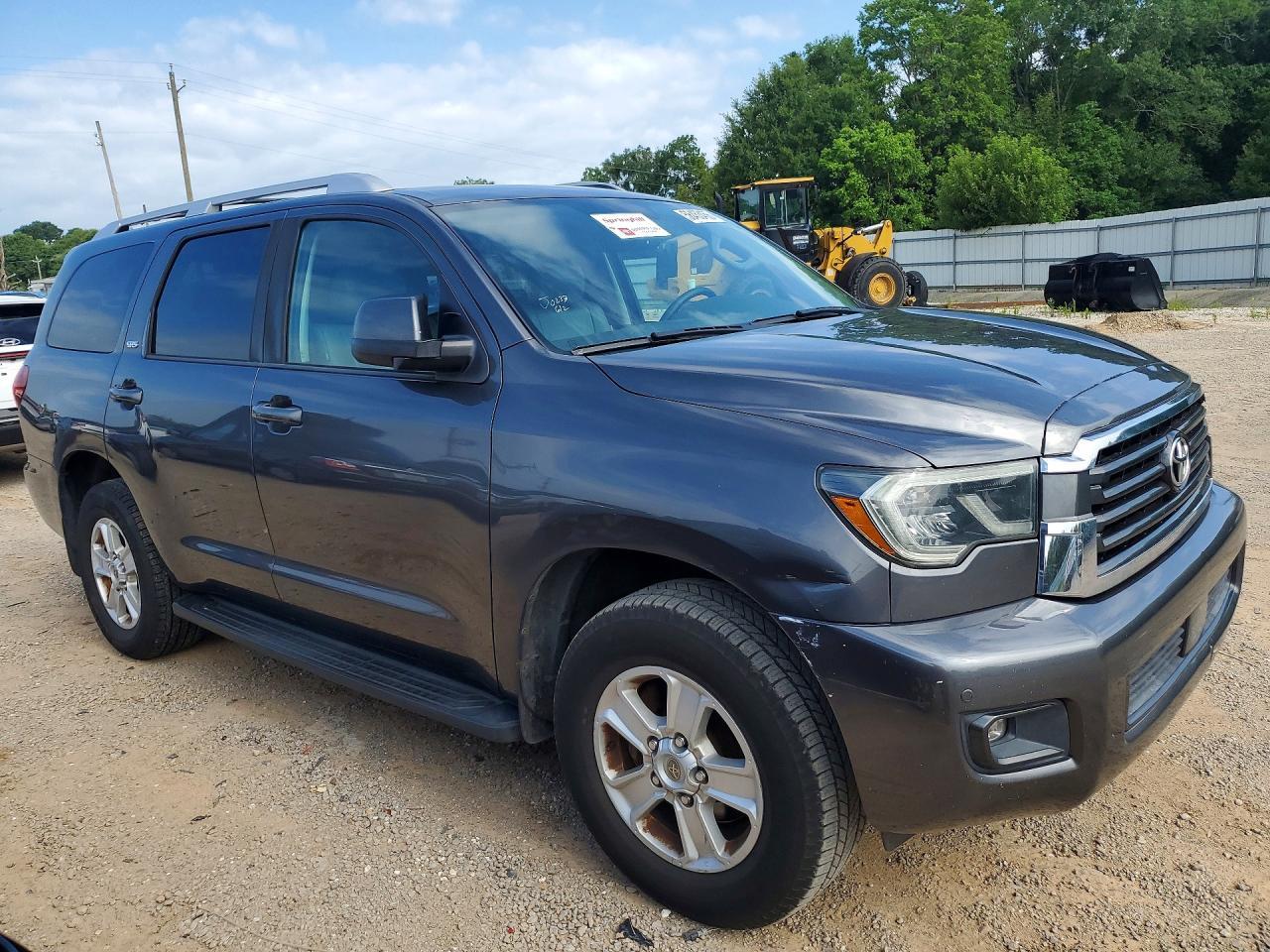2019 Toyota Sequoia Sr5 - Фото 4
