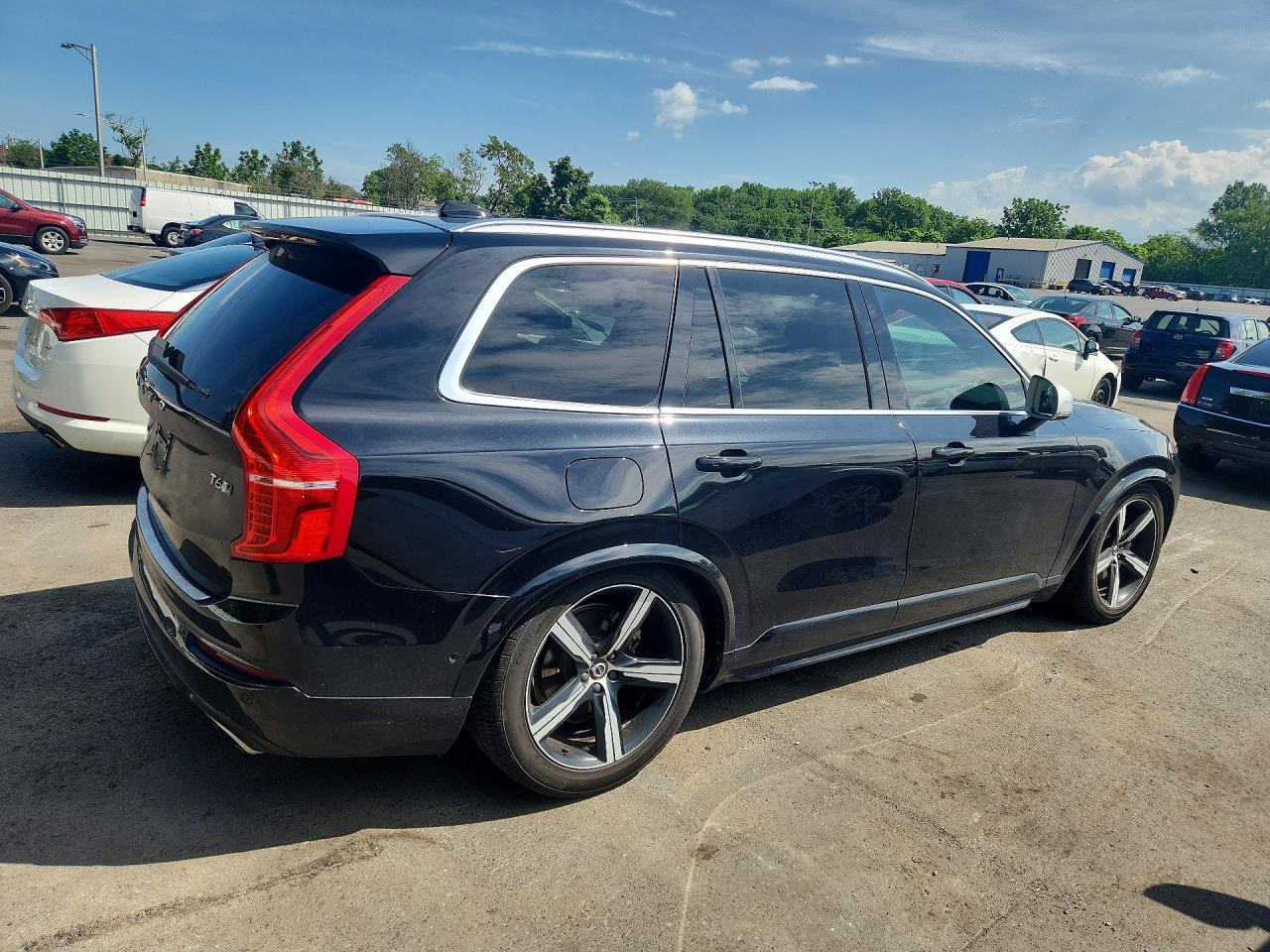 2017 Volvo Xc90 T6 - Фото 3