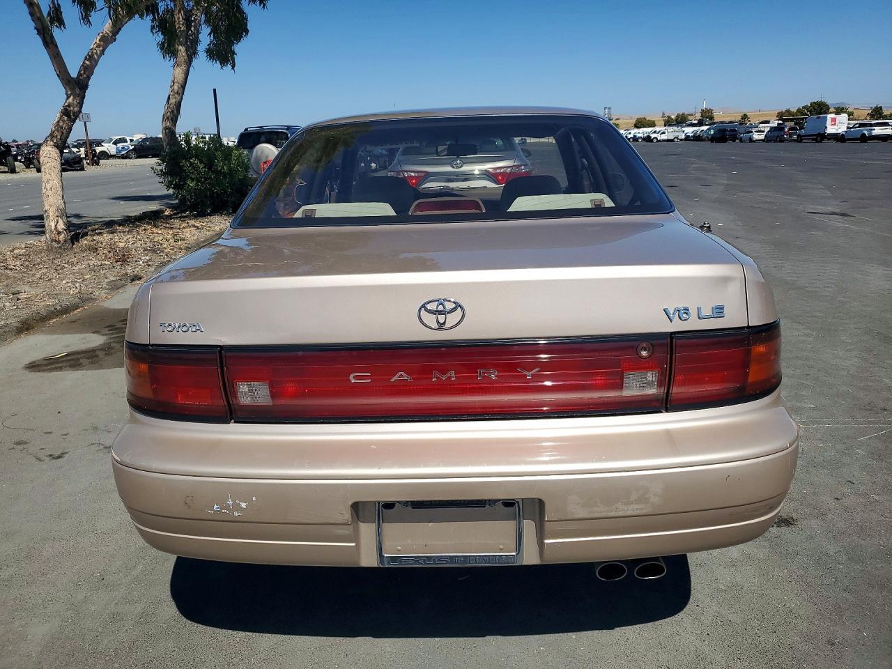 1993 Toyota Camry Le - Фото 6