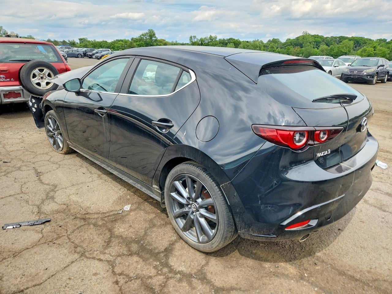 2024 Mazda 3 Preferred - Фото 2
