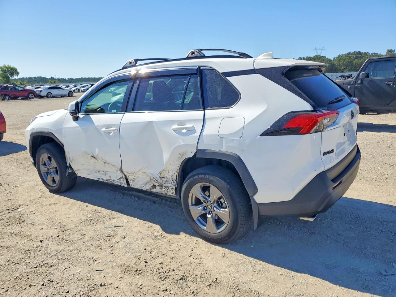 2024 Toyota Rav4 Hybrid Xle - Image 2