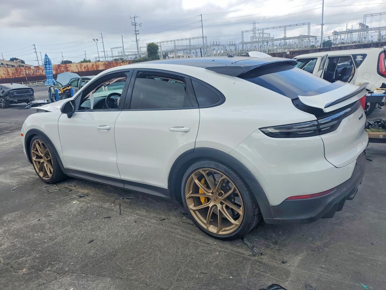 2023 Porsche Cayenne Turbo Gt - Image 2