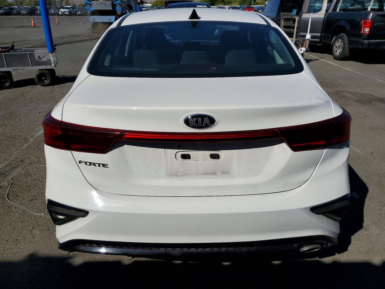 2021 Kia Forte Lxs - Фото 6
