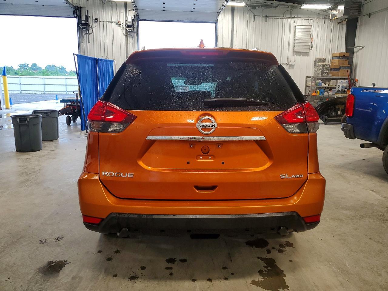 2017 Nissan Rogue S - Фото 6