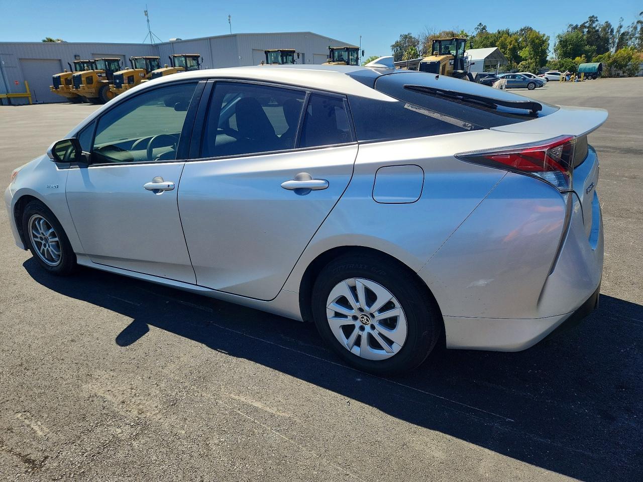 2017 Toyota Prius Two - Фото 2
