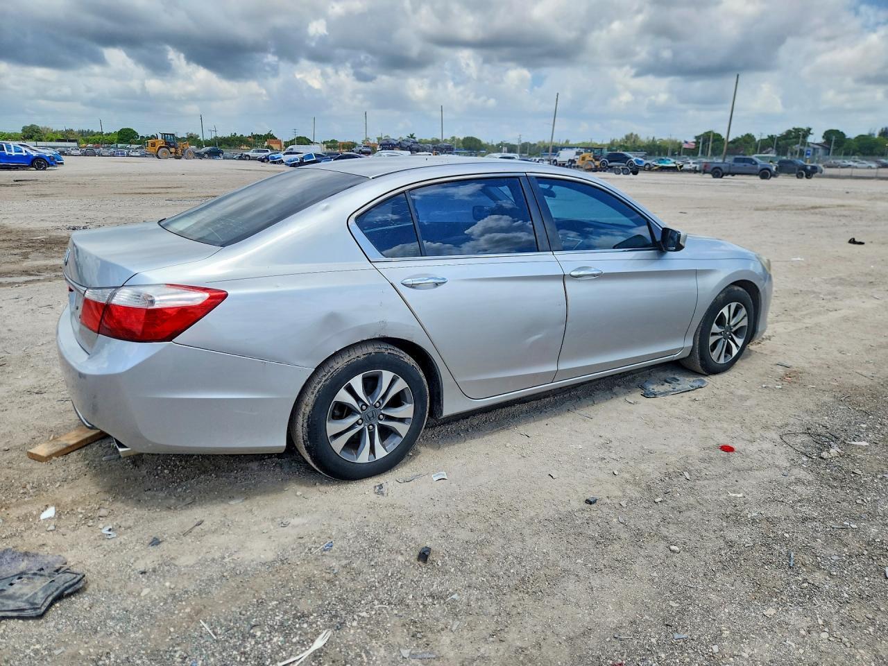 2013 Honda Accord Lx - Фото 3