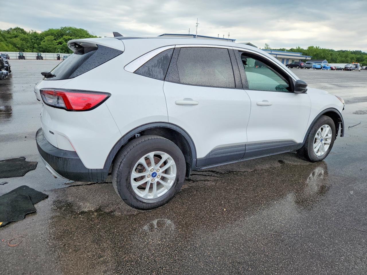 2022 Ford Escape Se - Фото 3