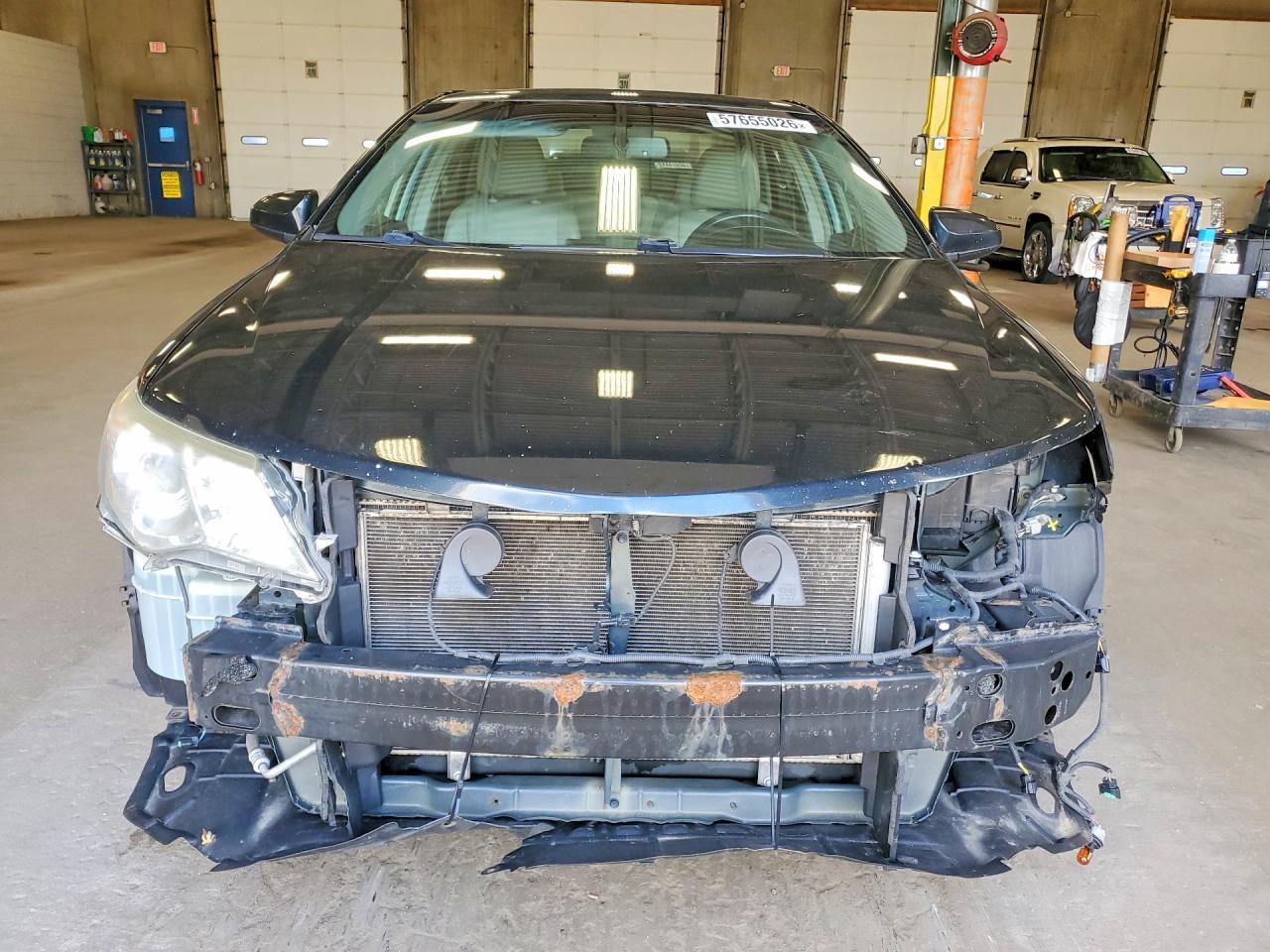 2014 Toyota Camry Xle - Image 5