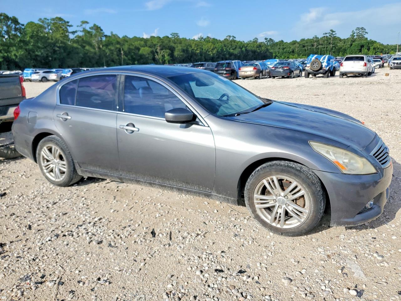 2011 Infiniti G25 Sedan X - Image 4