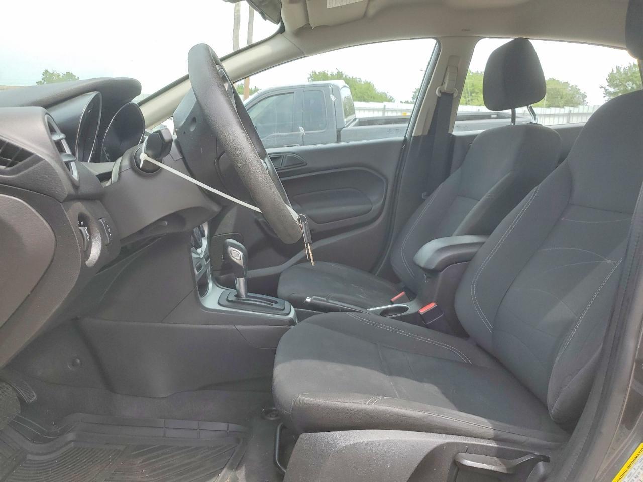 2019 Ford Fiesta Se - Фото 7