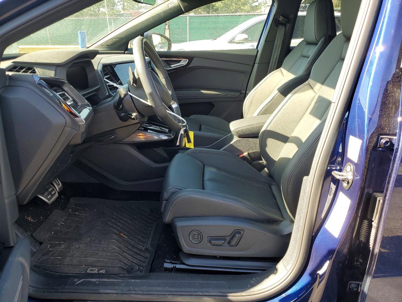 2025 Audi Q4 E-Tron Premium Plus - Фото 7