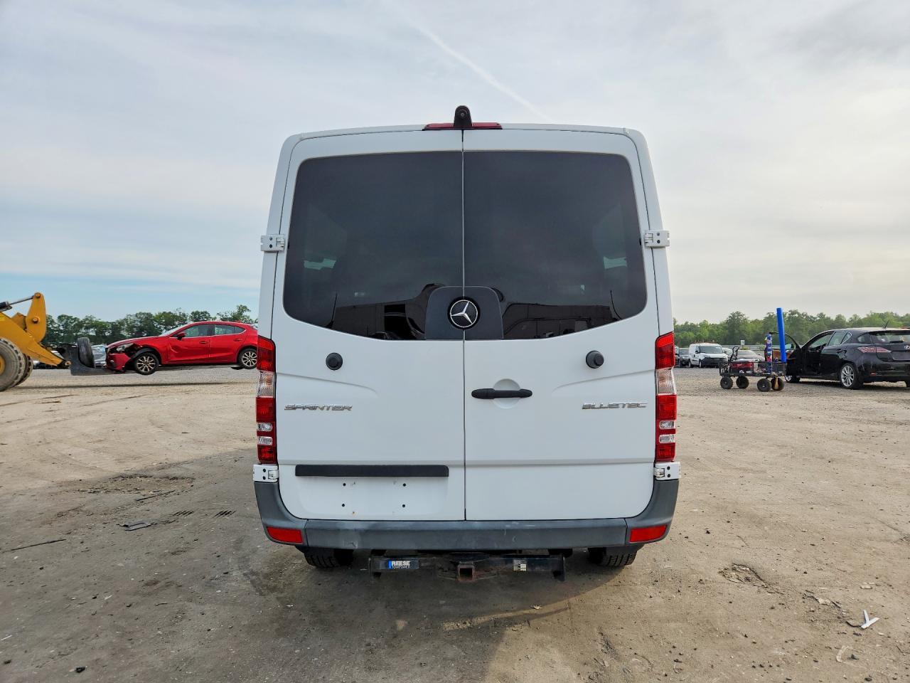 2016 Mercedes-Benz Sprinter 2500 - Image 6