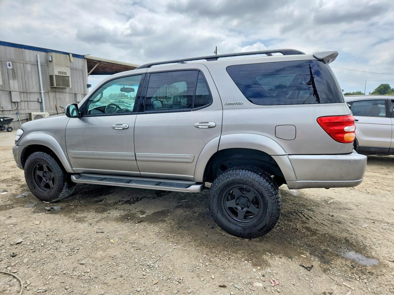 2003 Toyota Sequoia Limited - Image 2
