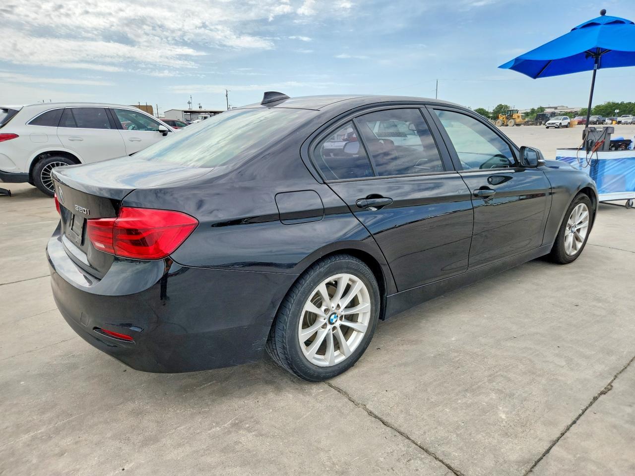 2018 BMW 320 I - Фото 3