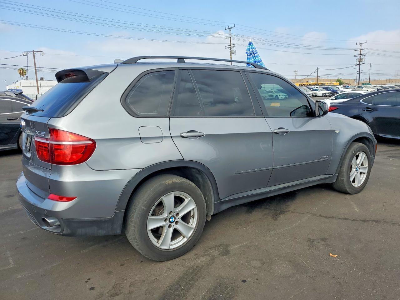 2013 BMW X5 xDrive35I - Фото 3