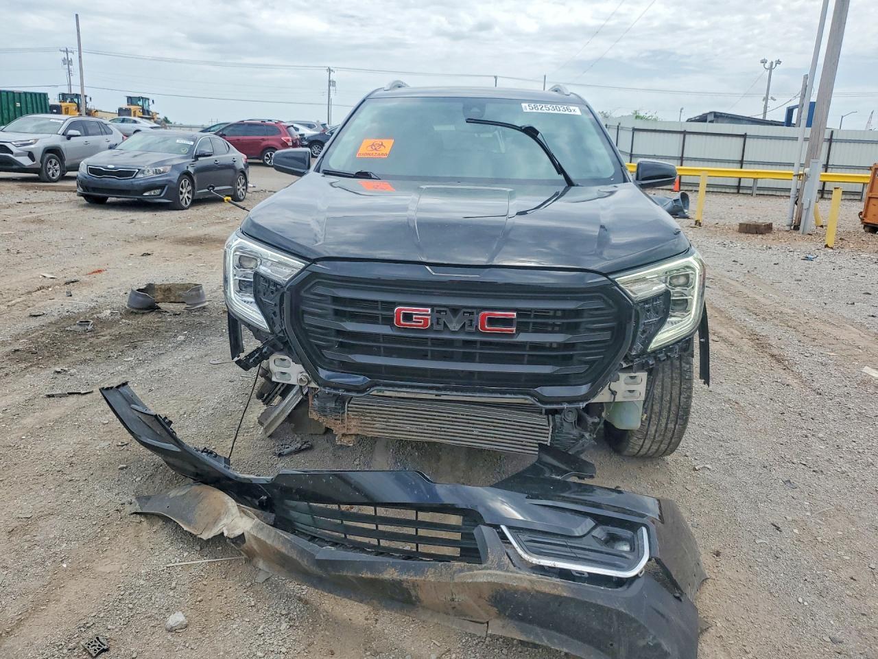 2024 GMC Terrain Slt - Фото 5