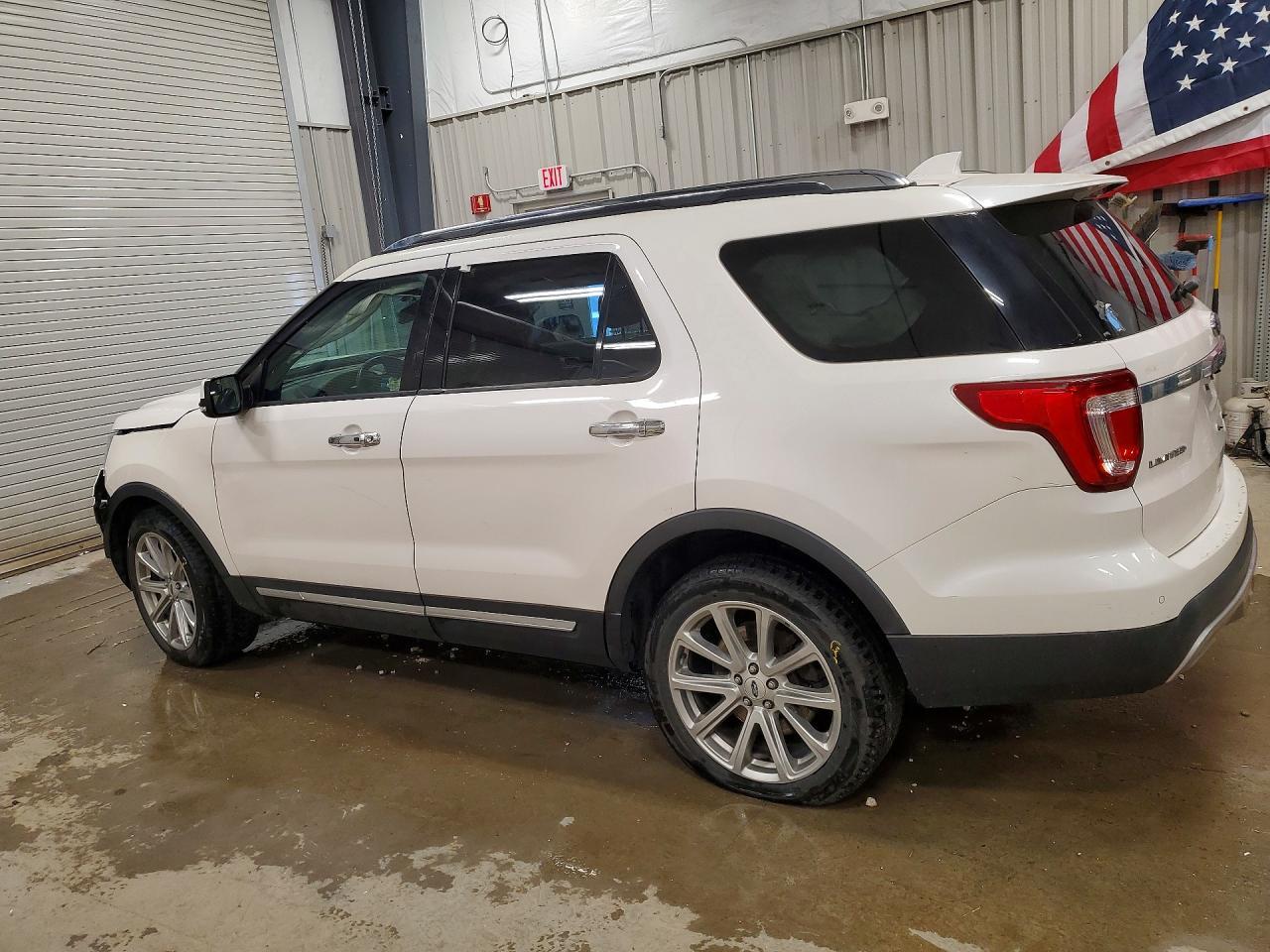 2017 Ford Explorer Limited - Фото 2