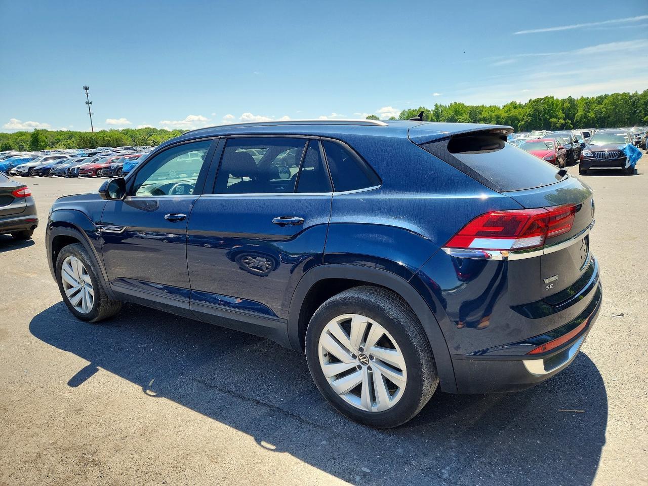 2020 Volkswagen Atlas Cross Sport Se - Фото 2