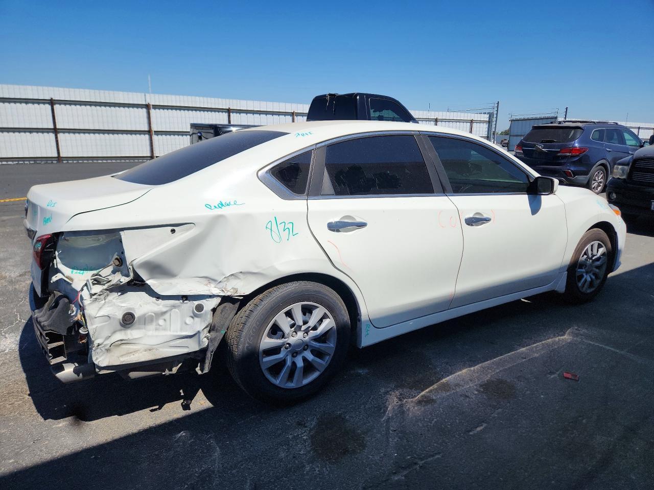 2018 Nissan Altima 2.5 S - Фото 3