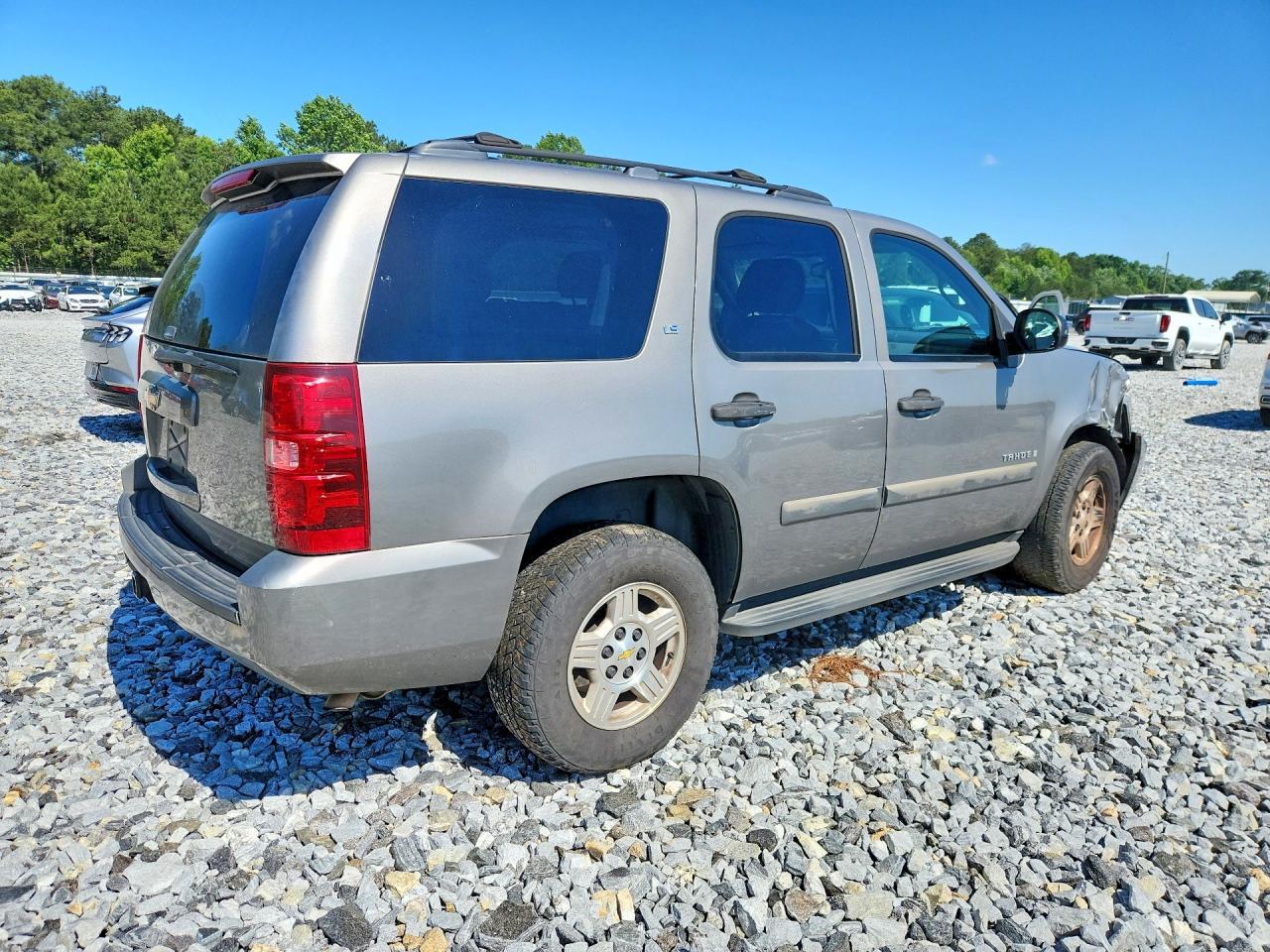 2008 Chevrolet Tahoe C1500 - Image 3