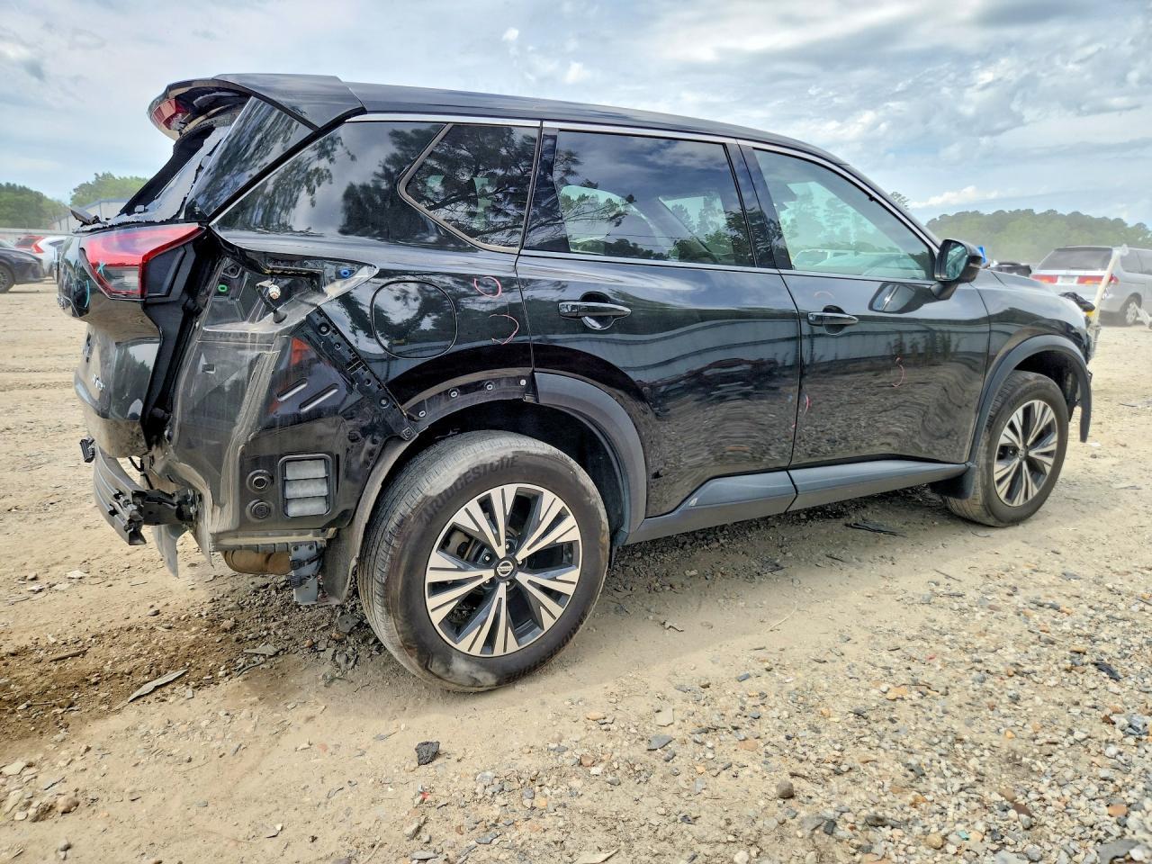 2021 Nissan Rogue Sv - Фото 3