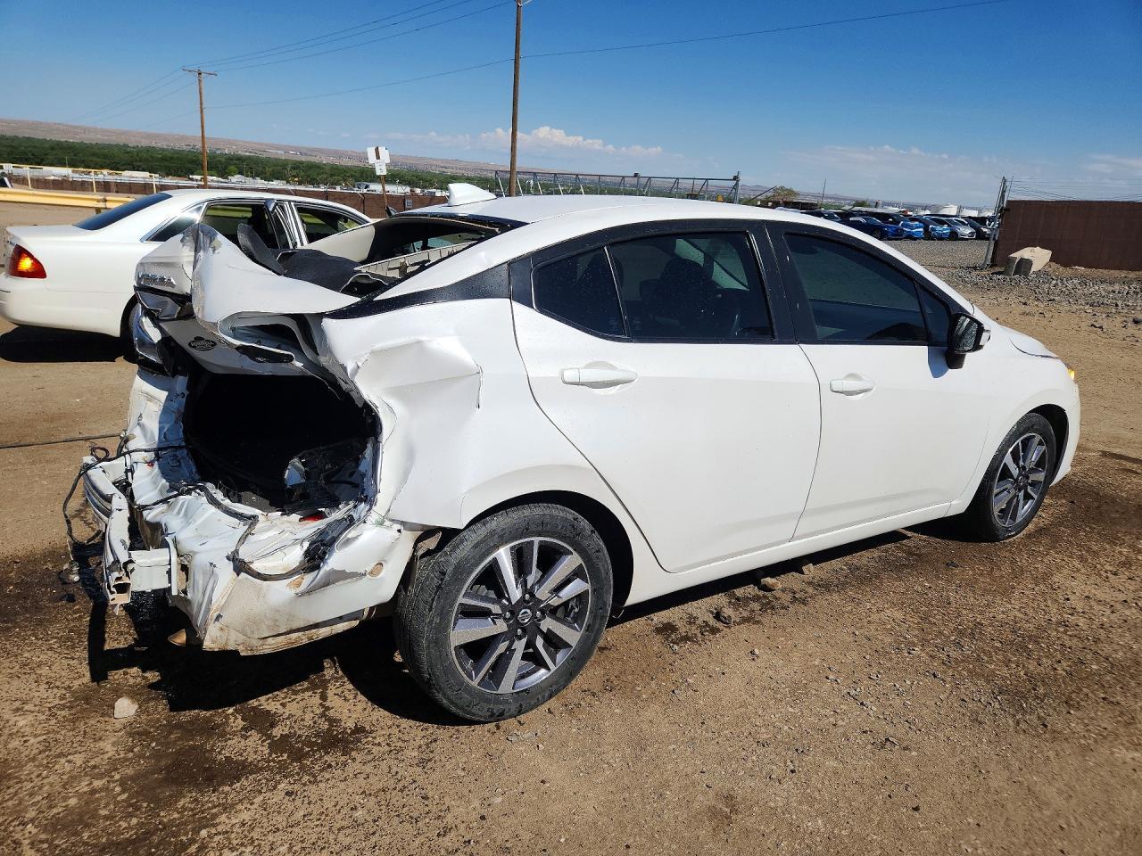 2020 Nissan Versa Sv - Фото 3