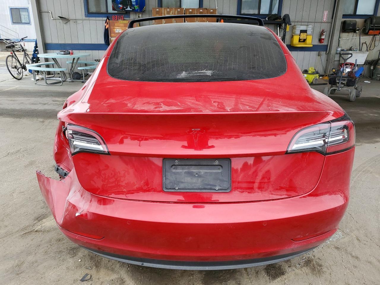 2020 Tesla Model 3 - Фото 6