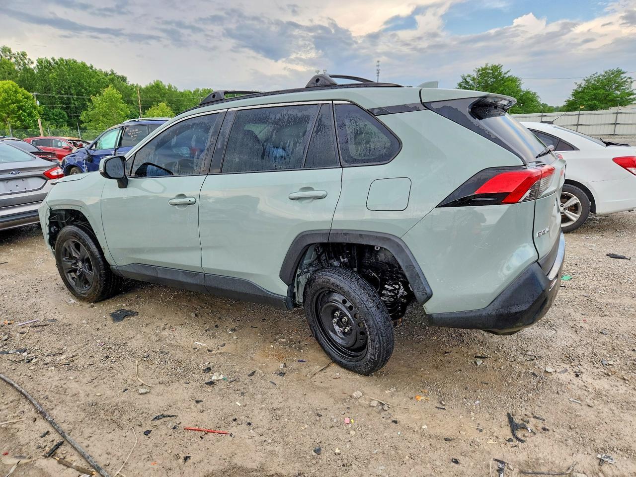 2020 Toyota Rav4 Xle - Image 2