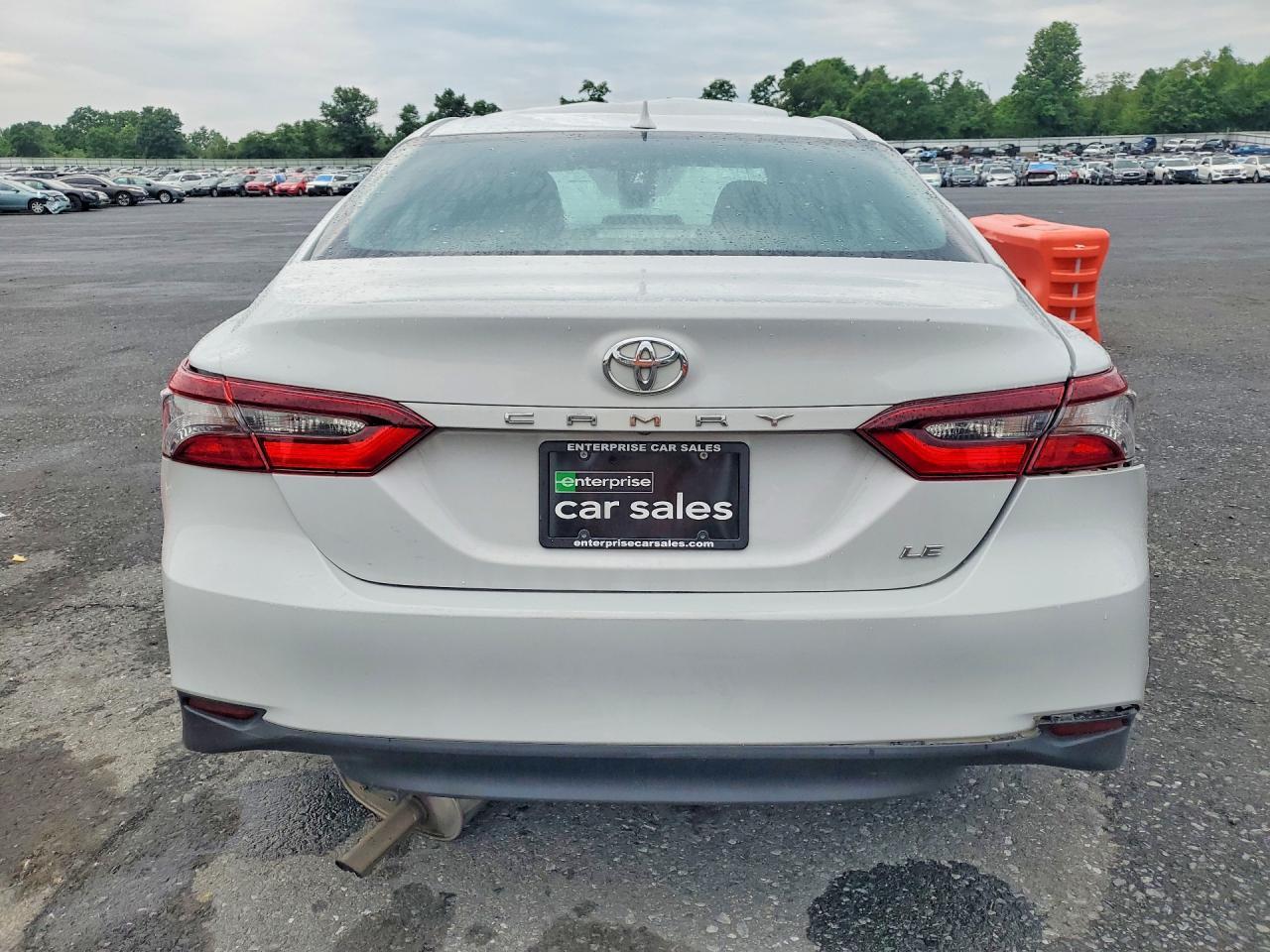 2024 Toyota Camry Le - Image 6
