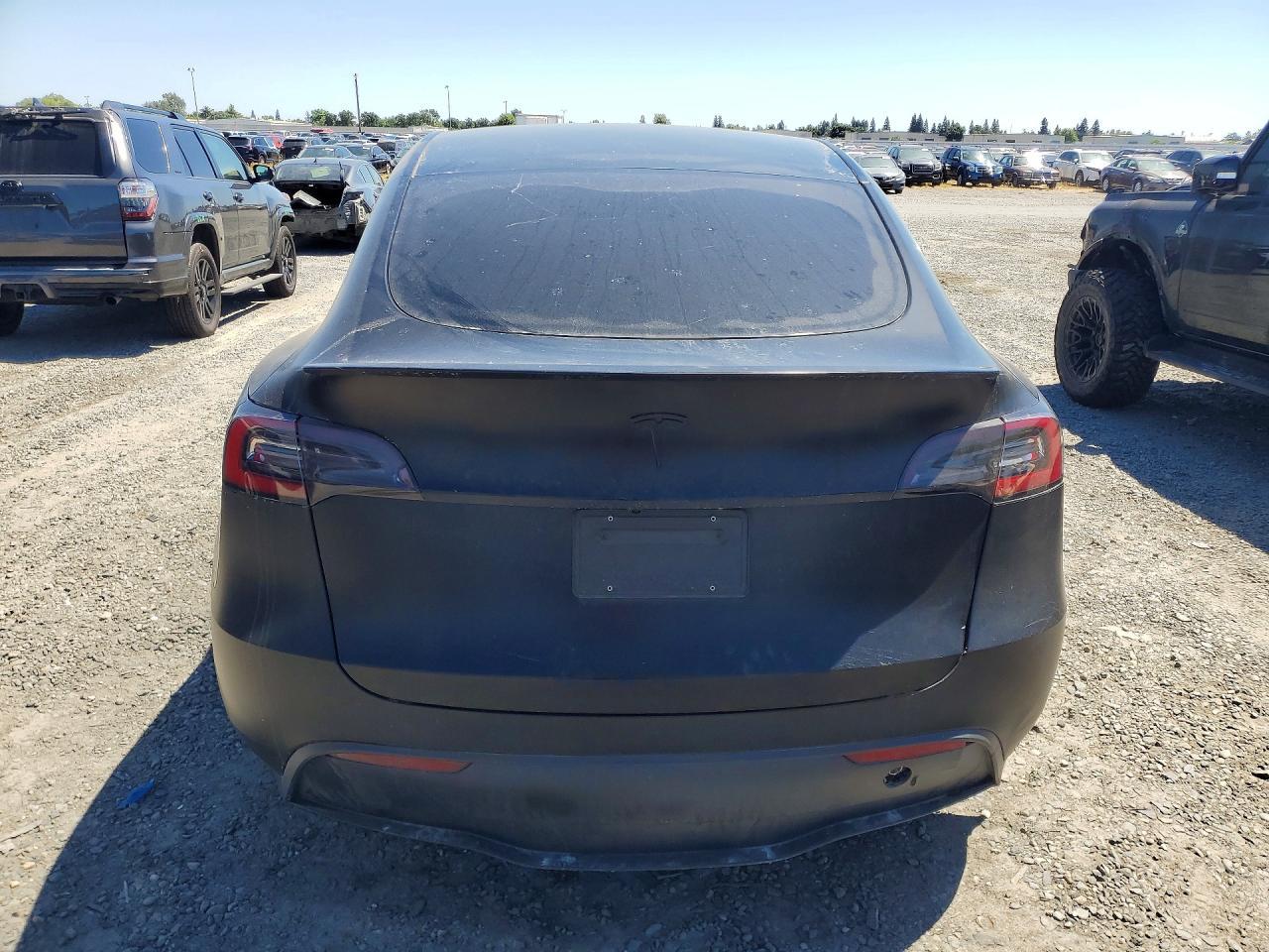 2024 Tesla Model Y - Фото 6