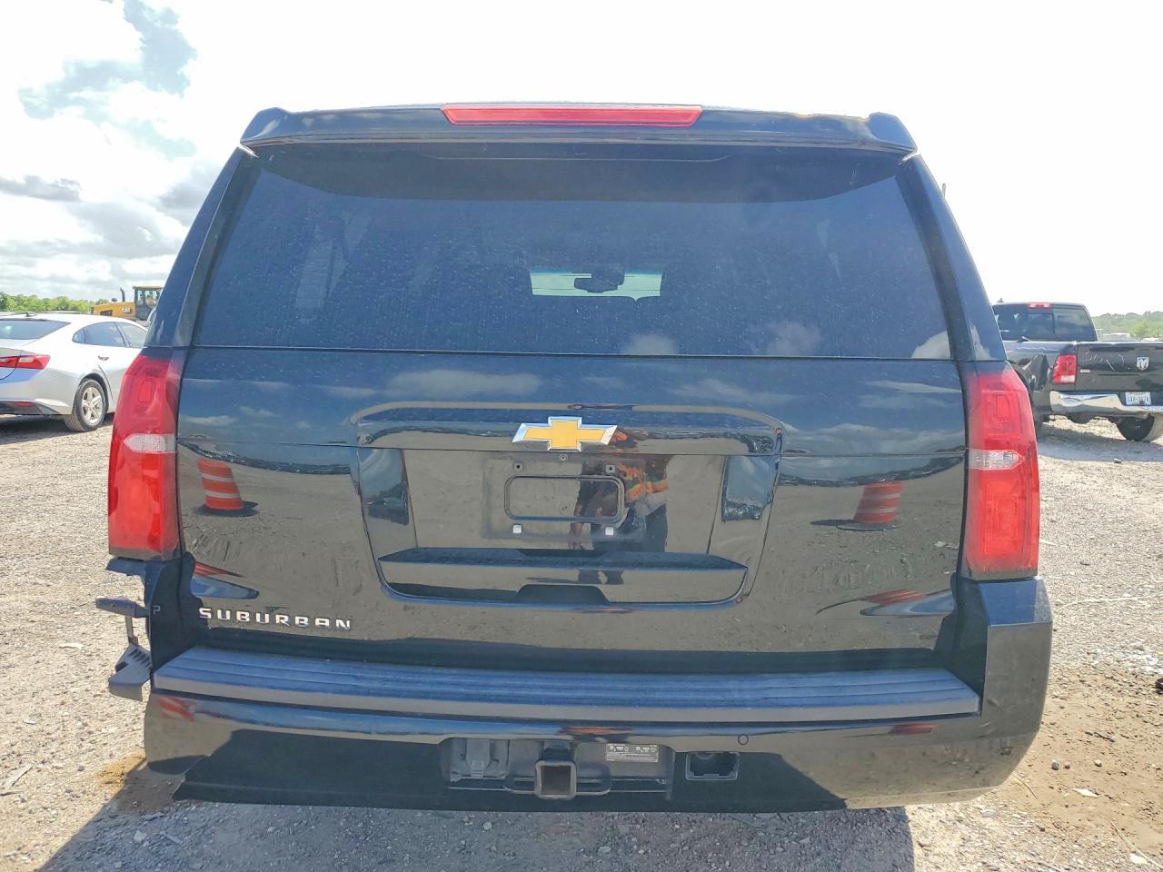 2016 Chevrolet Suburban C1500 Lt - Фото 6