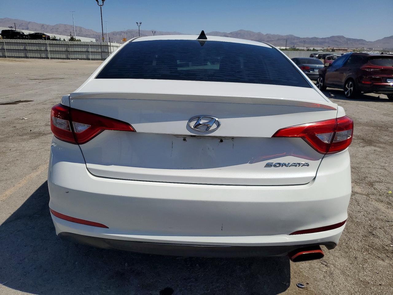 2017 Hyundai Sonata Se - Фото 6