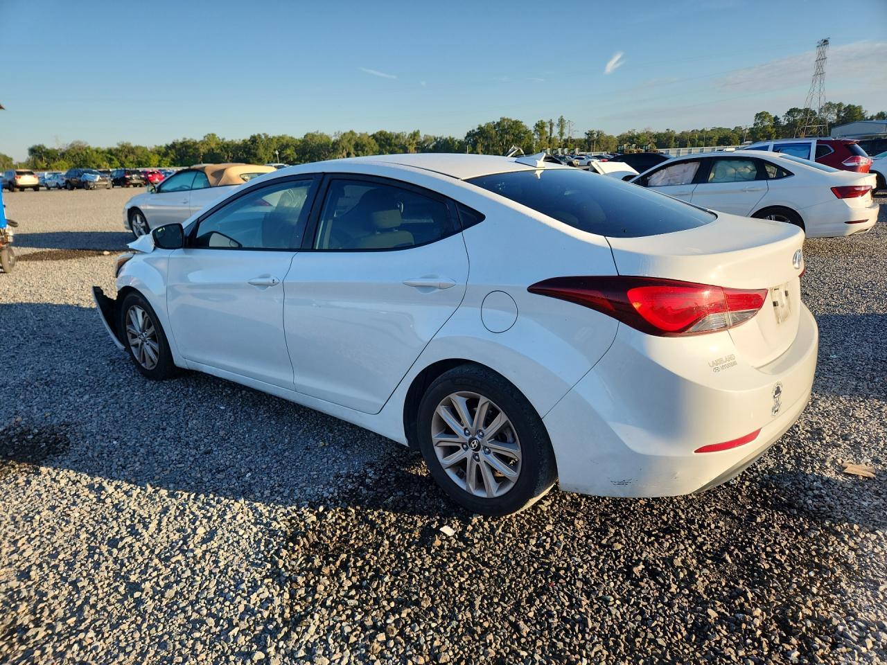 2016 Hyundai Elantra Se - Фото 2