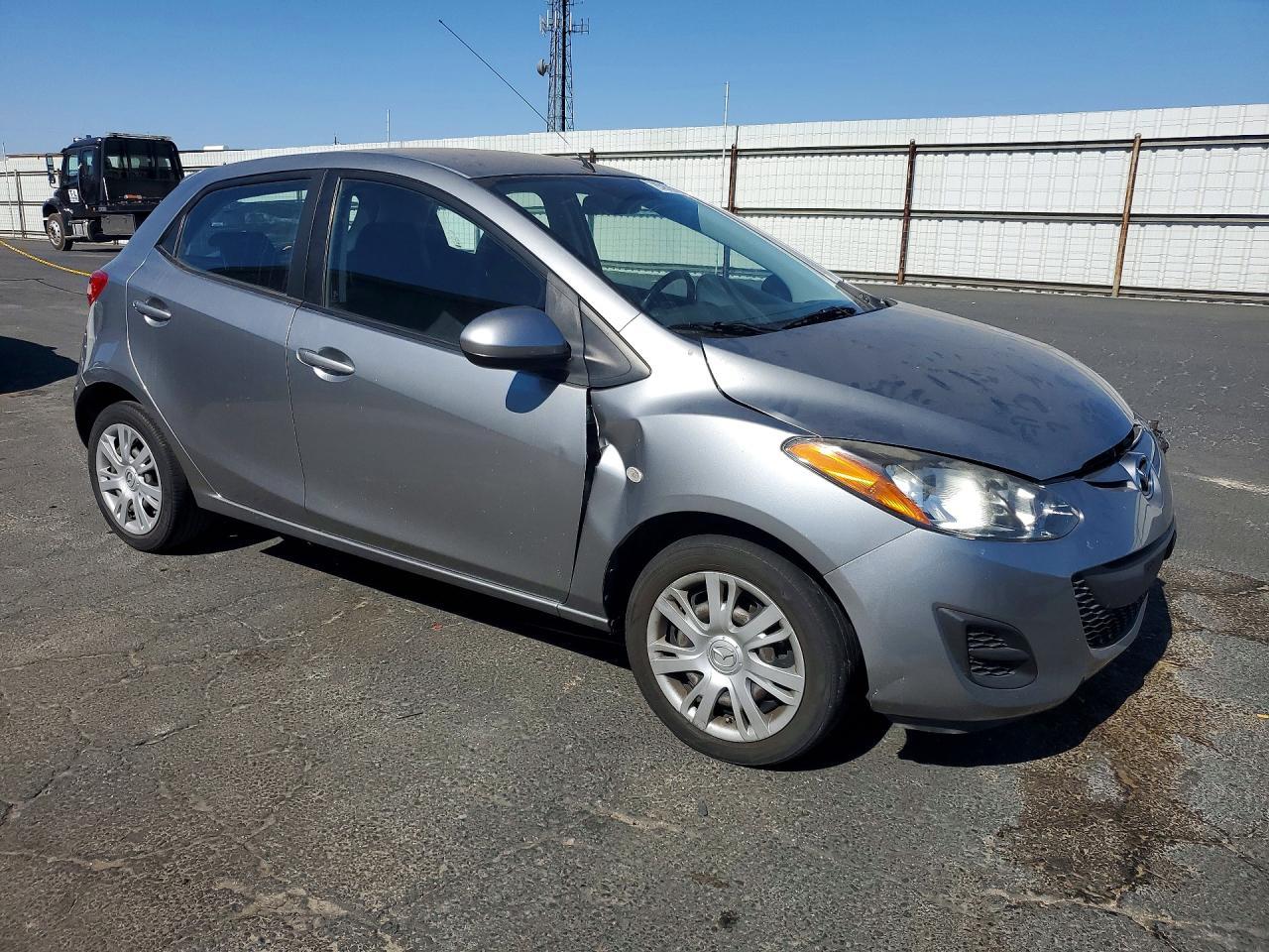 2014 Mazda Mazda2 Sport - Фото 4