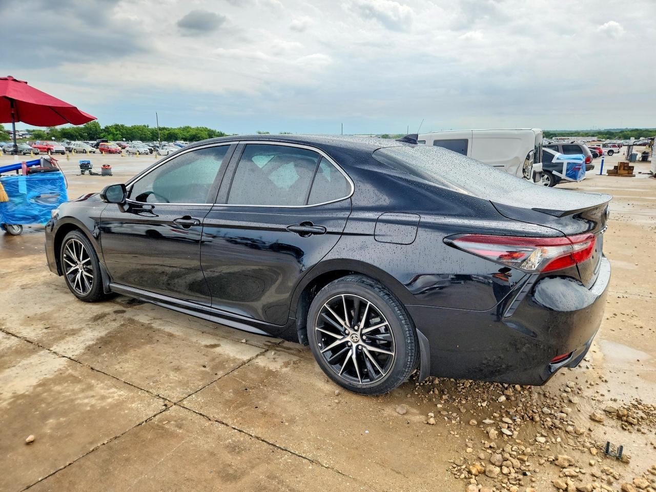 2024 Toyota Camry Se - Фото 2