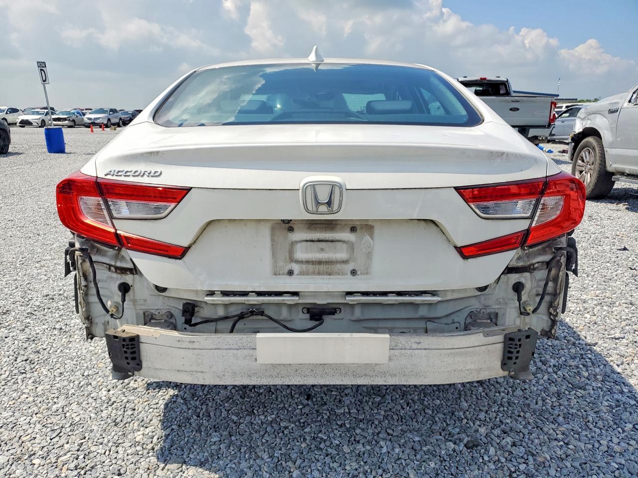 2019 Honda Accord Ex - Image 6
