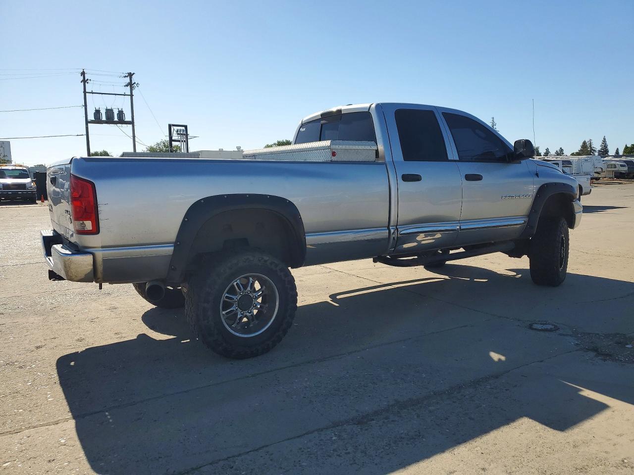 2004 Dodge Ram 2500 St - Фото 3