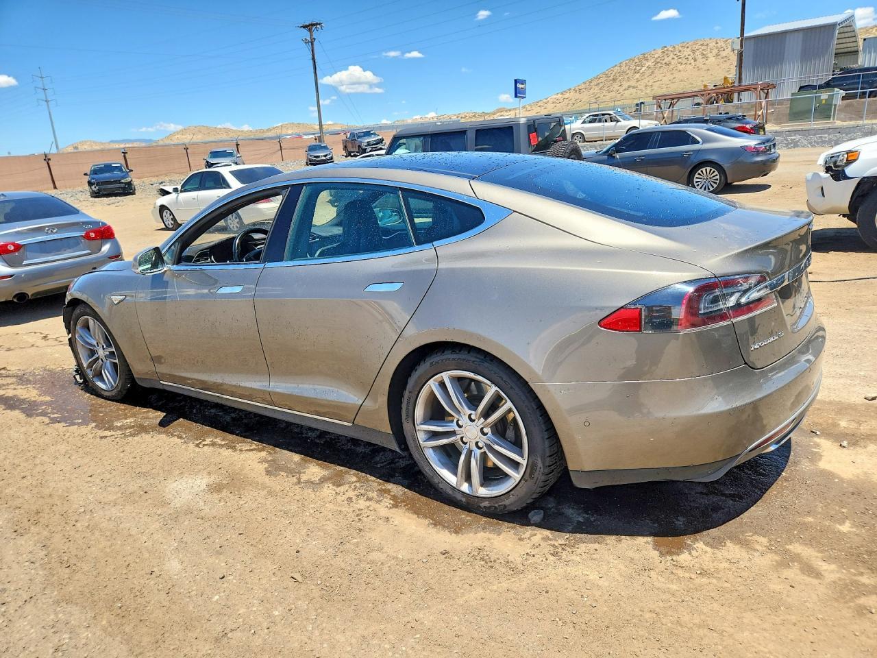 2015 Tesla Model S 70D - Image 2