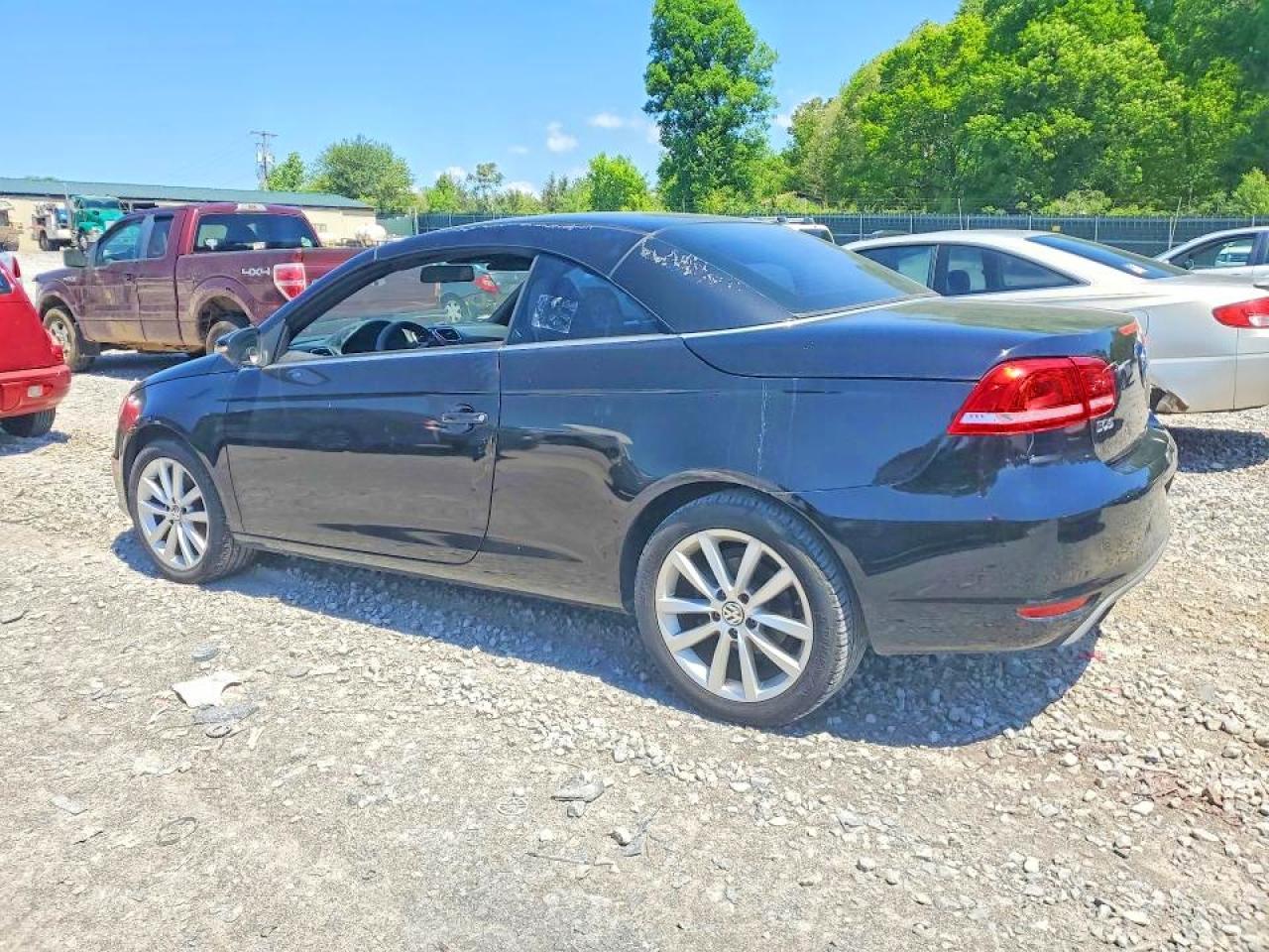 2012 Volkswagen Eos Komfort - Image 3