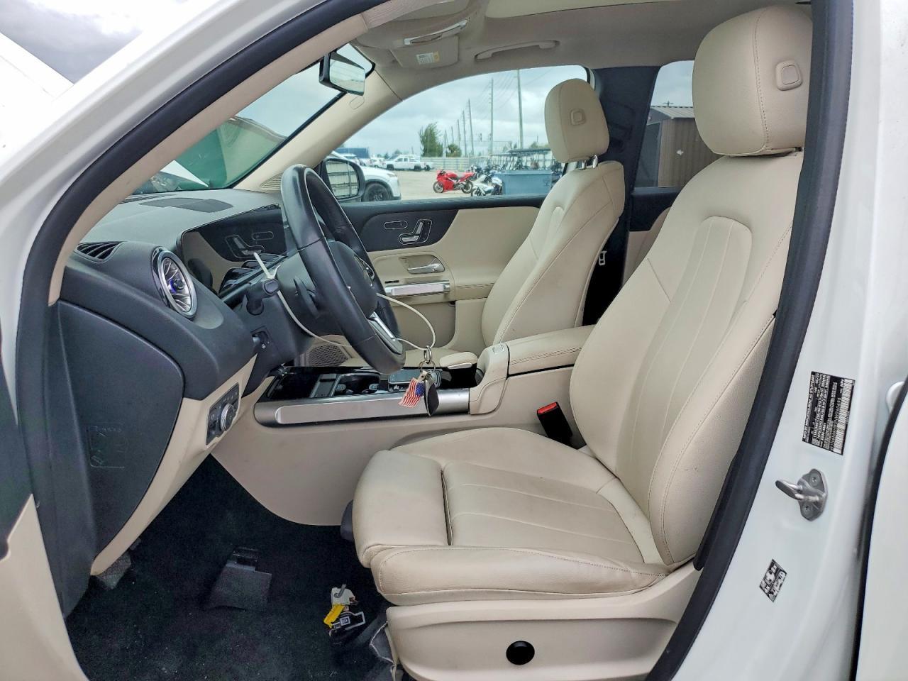 2022 Mercedes-Benz Glb 250 4Matic - Image 7