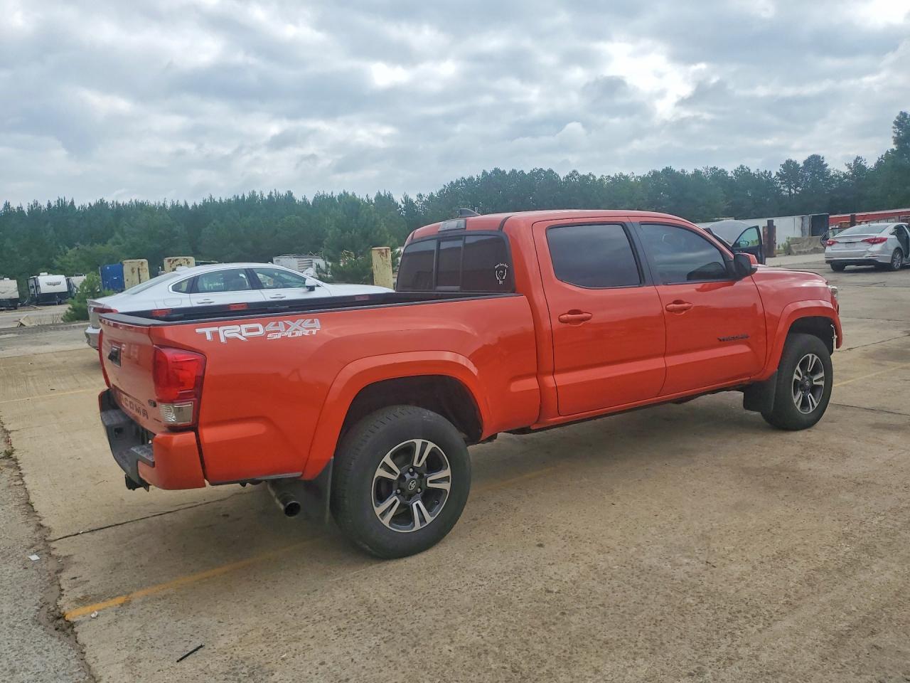 2016 Toyota Tacoma Trd Sport - Фото 3