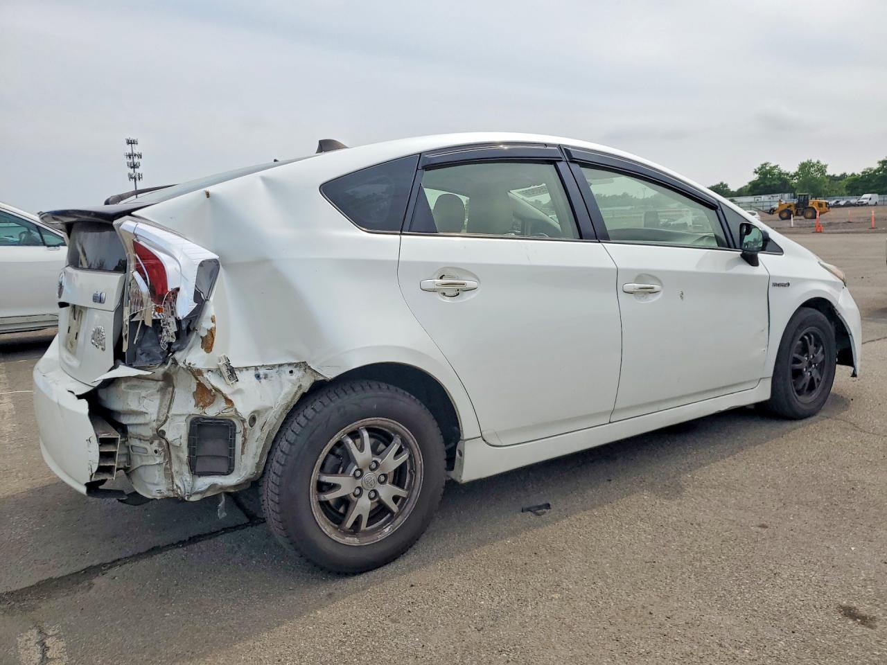 2015 Toyota Prius Two - Image 3