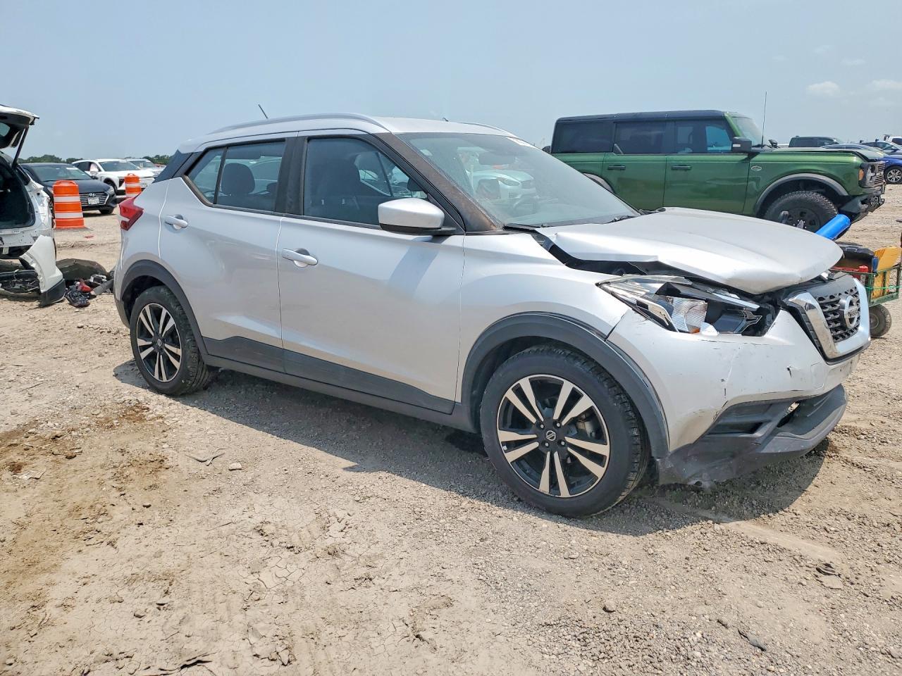2019 Nissan Kicks Sv - Image 4