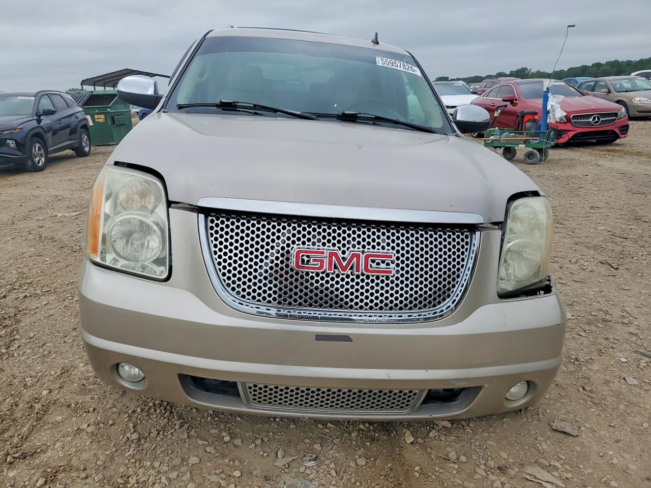 2007 GMC Yukon Denali - Фото 5
