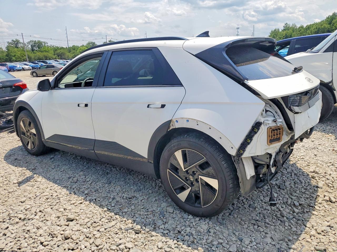 2025 Hyundai Ioniq 5 Sel - Image 2