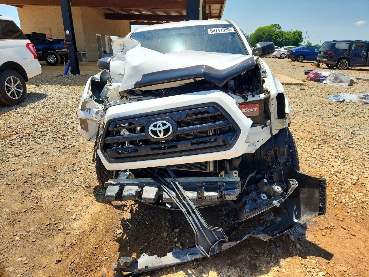 2016 Toyota Tacoma Sr - Image 5