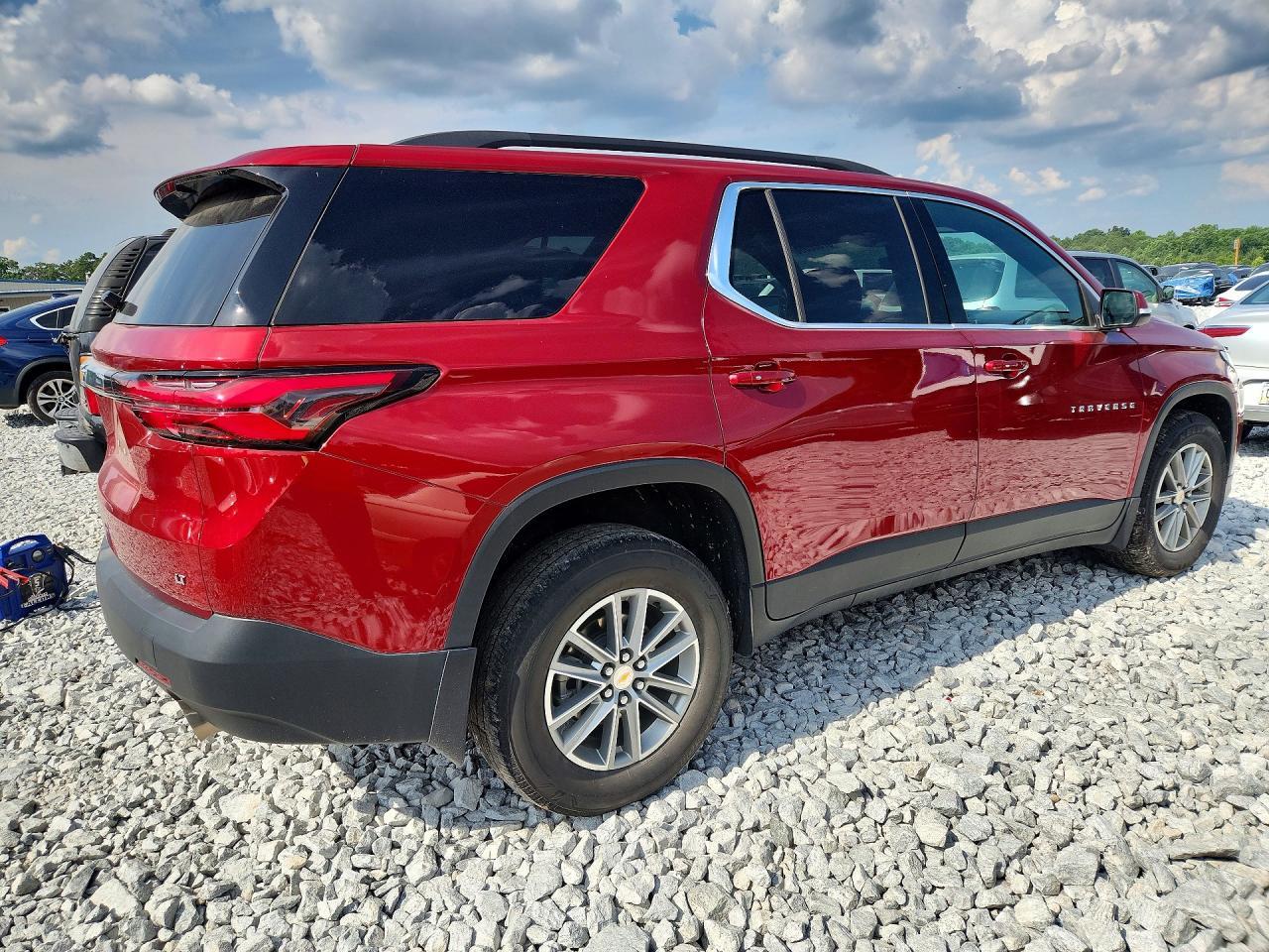 2023 Chevrolet Traverse Lt - Image 3