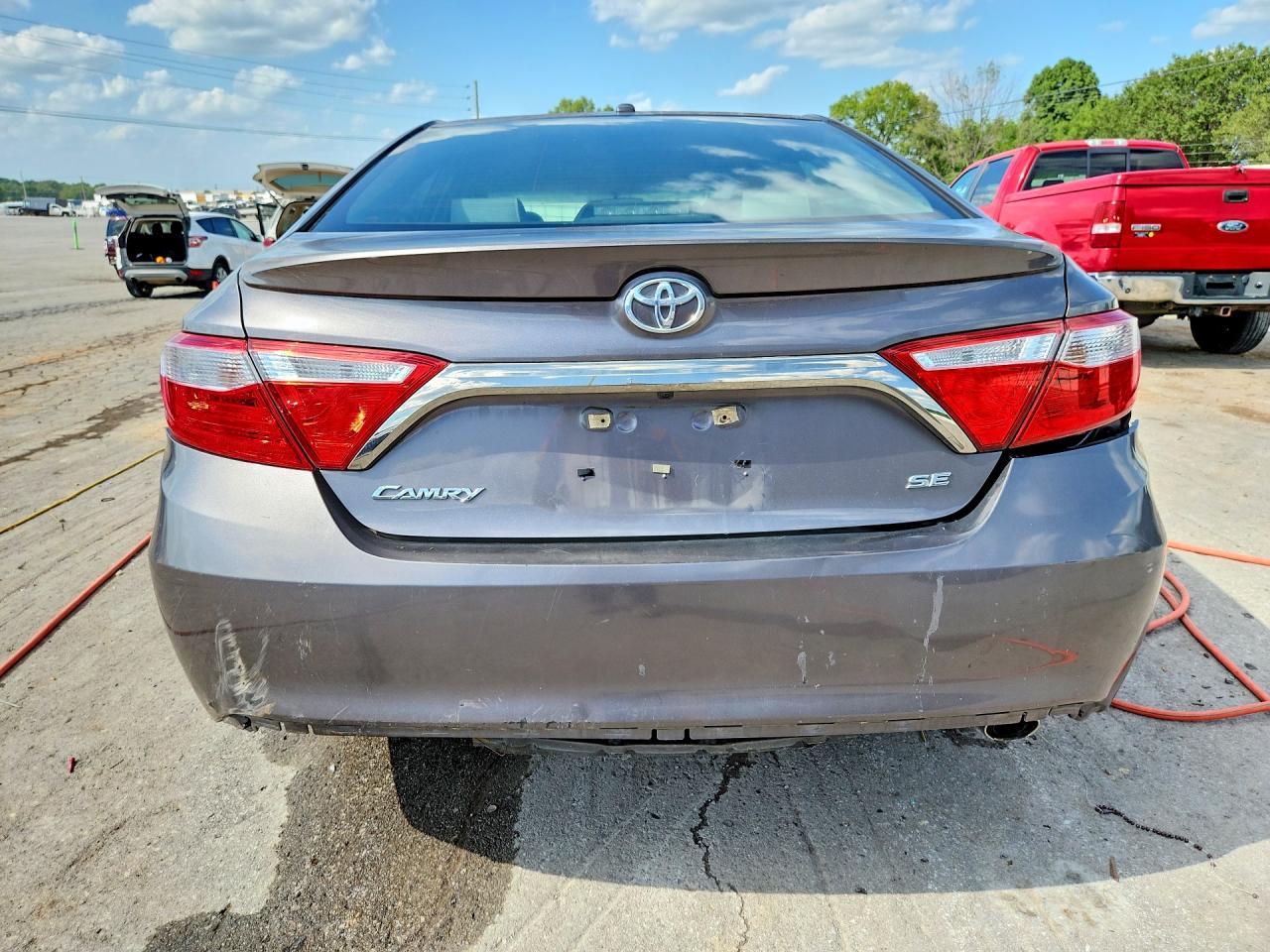 2015 Toyota Camry Se - Фото 6
