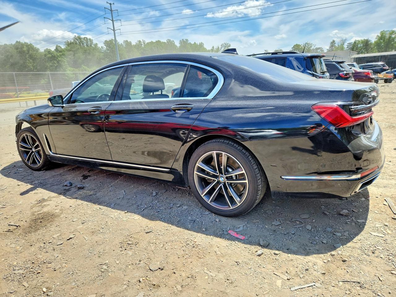 2020 BMW 750 Xi - Фото 2
